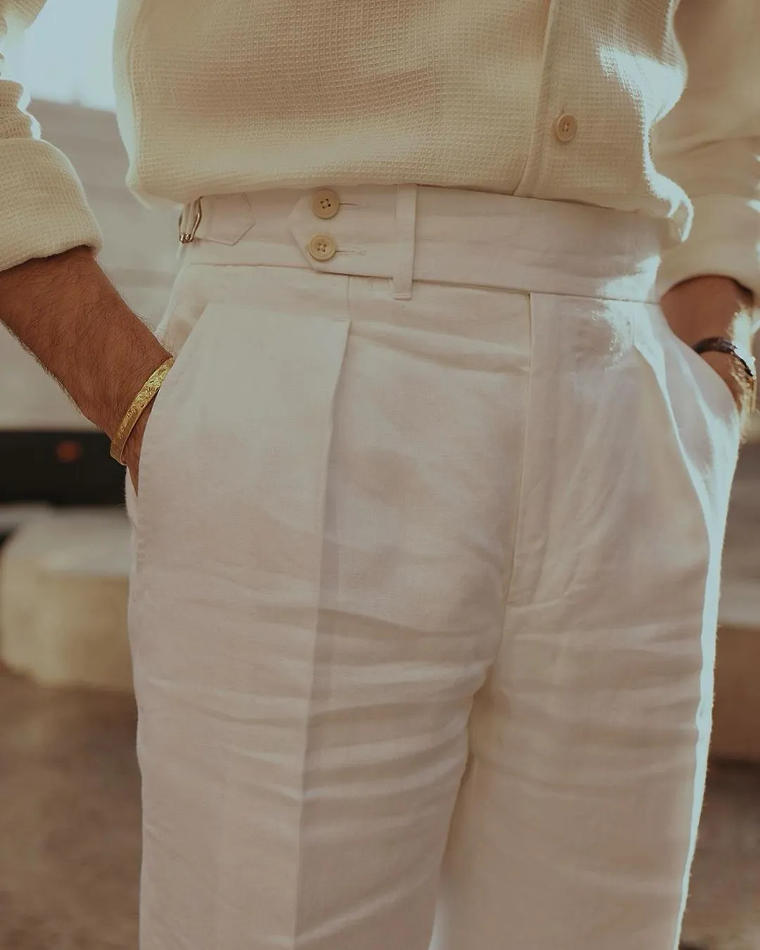 Summer Off-White Shirt in Soft Wash Honeycomb Linen with one piece collar placket